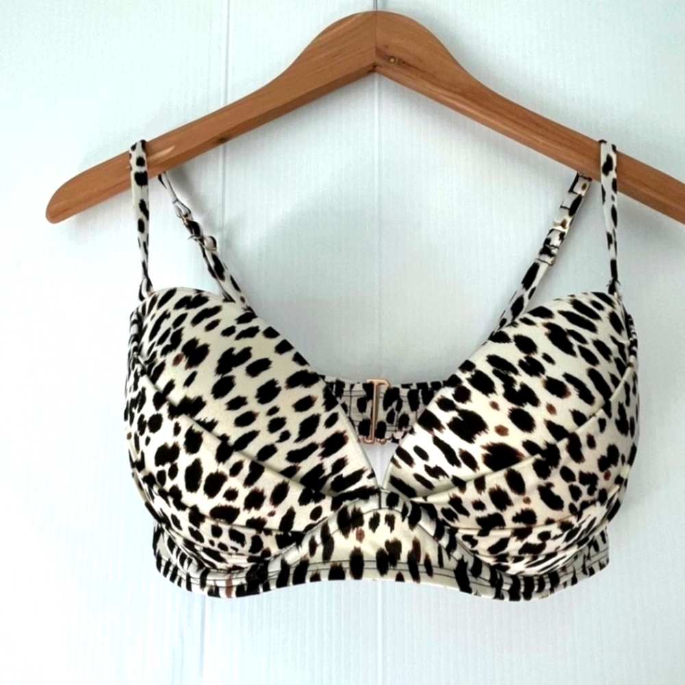 Victoria's Secret Bombshell underwire bikini top